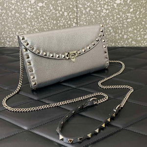 Valentino 4W2P0Z81 Rockstud Wallet With Chain In Grainy Calfskin Bag - Pink - View 7