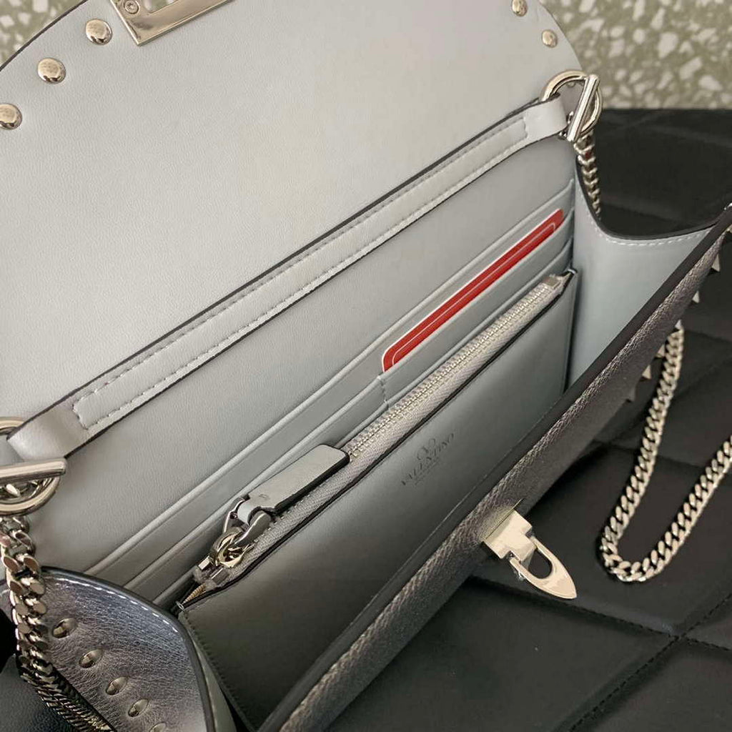 Valentino 4W2P0Z81 Rockstud Wallet With Chain In Grainy Calfskin Bag