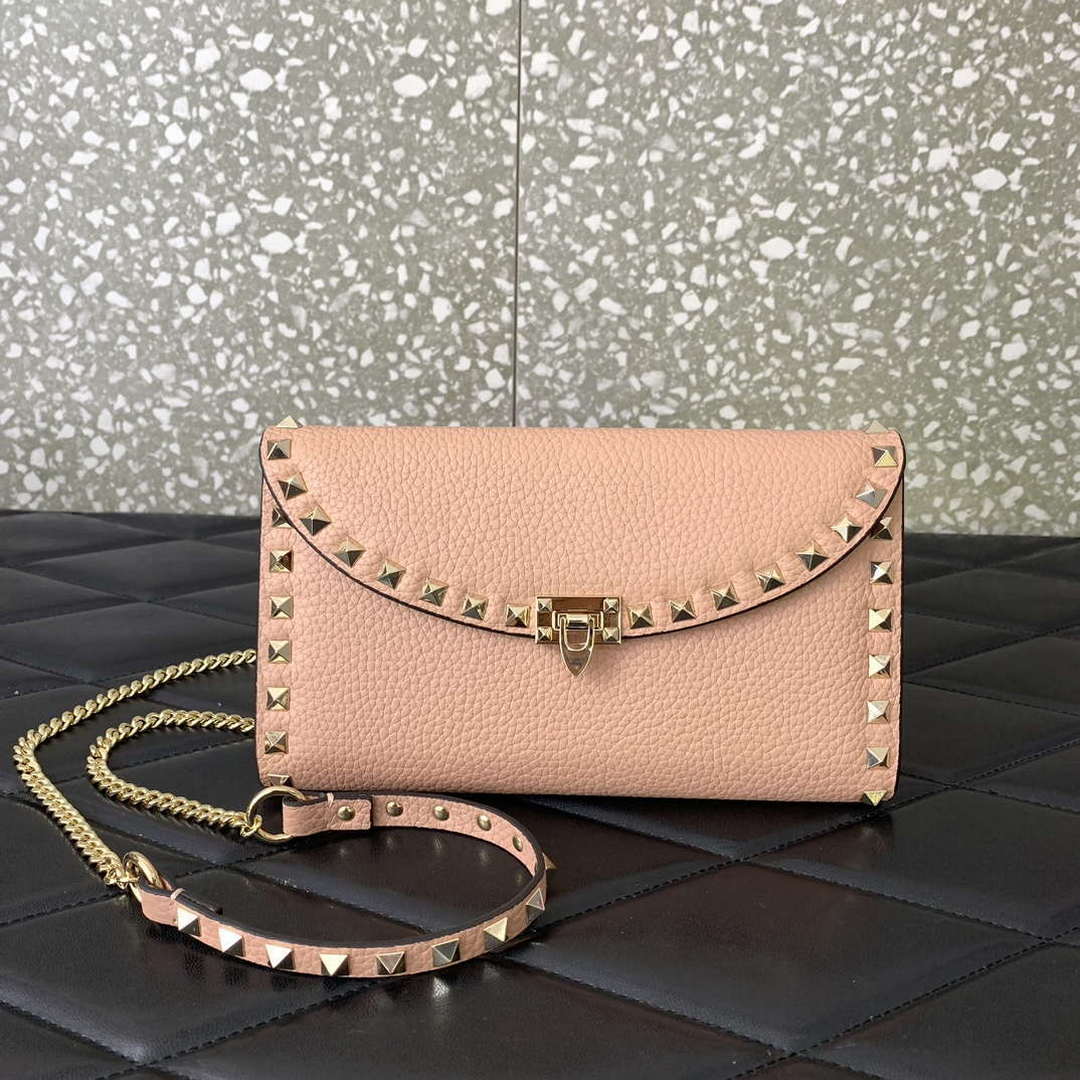 Valentino 4W2P0Z81 Rockstud Wallet With Chain In Grainy Calfskin Bag