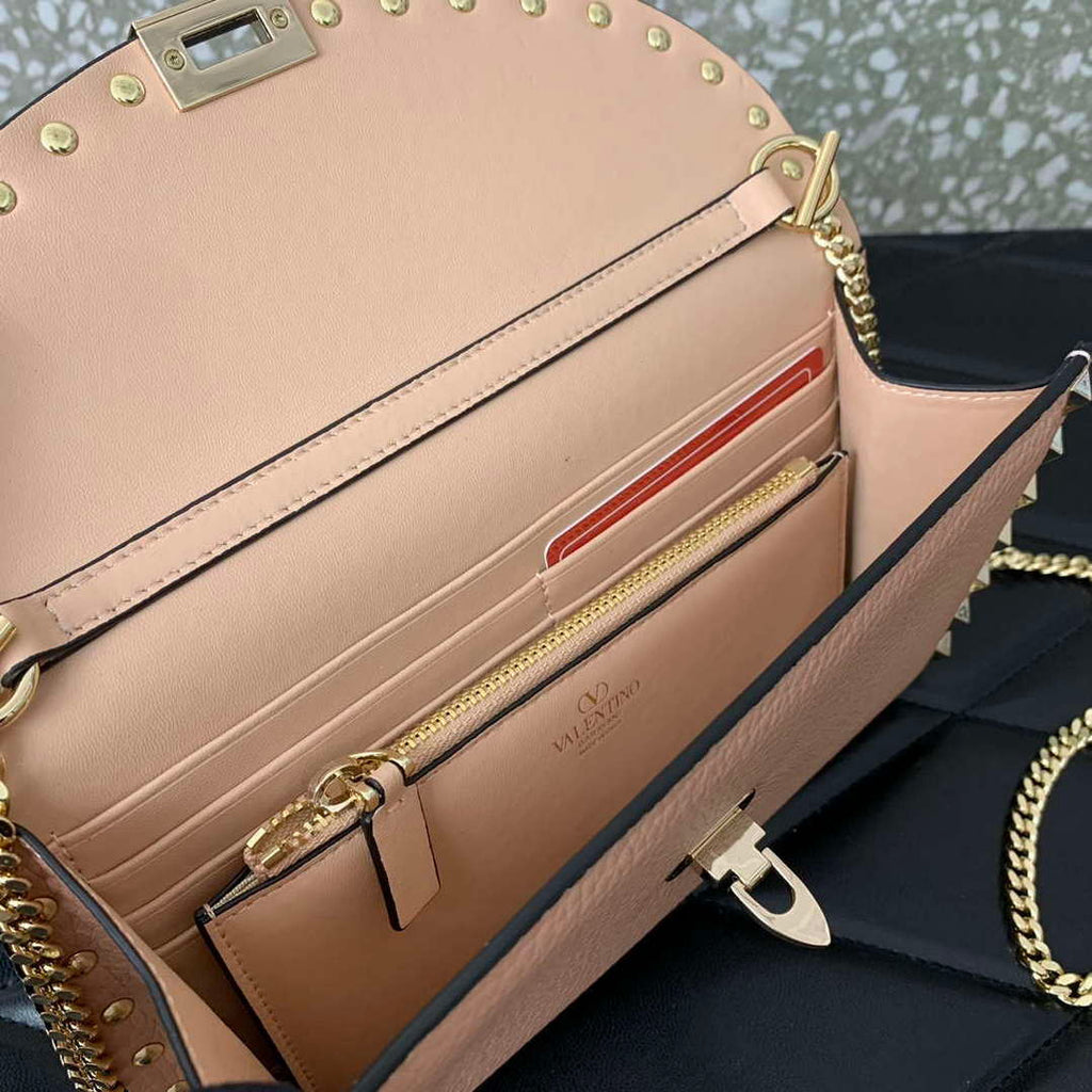 Valentino 4W2P0Z81 Rockstud Wallet With Chain In Grainy Calfskin Bag