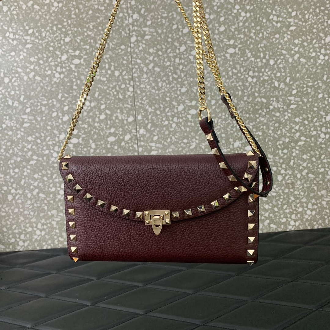 Valentino 4W2P0Z81 Rockstud Wallet With Chain In Grainy Calfskin Bag