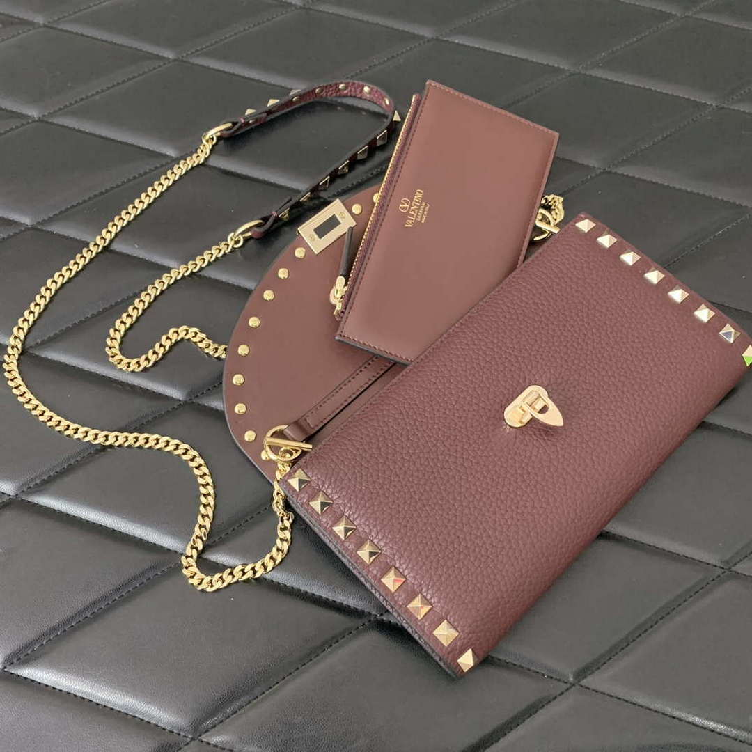 Valentino 4W2P0Z81 Rockstud Wallet With Chain In Grainy Calfskin Bag