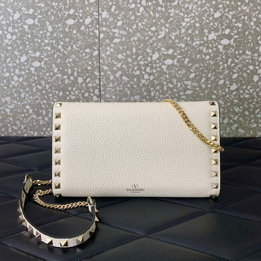 Valentino 4W2P0Z81 Rockstud Wallet With Chain In Grainy Calfskin Bag