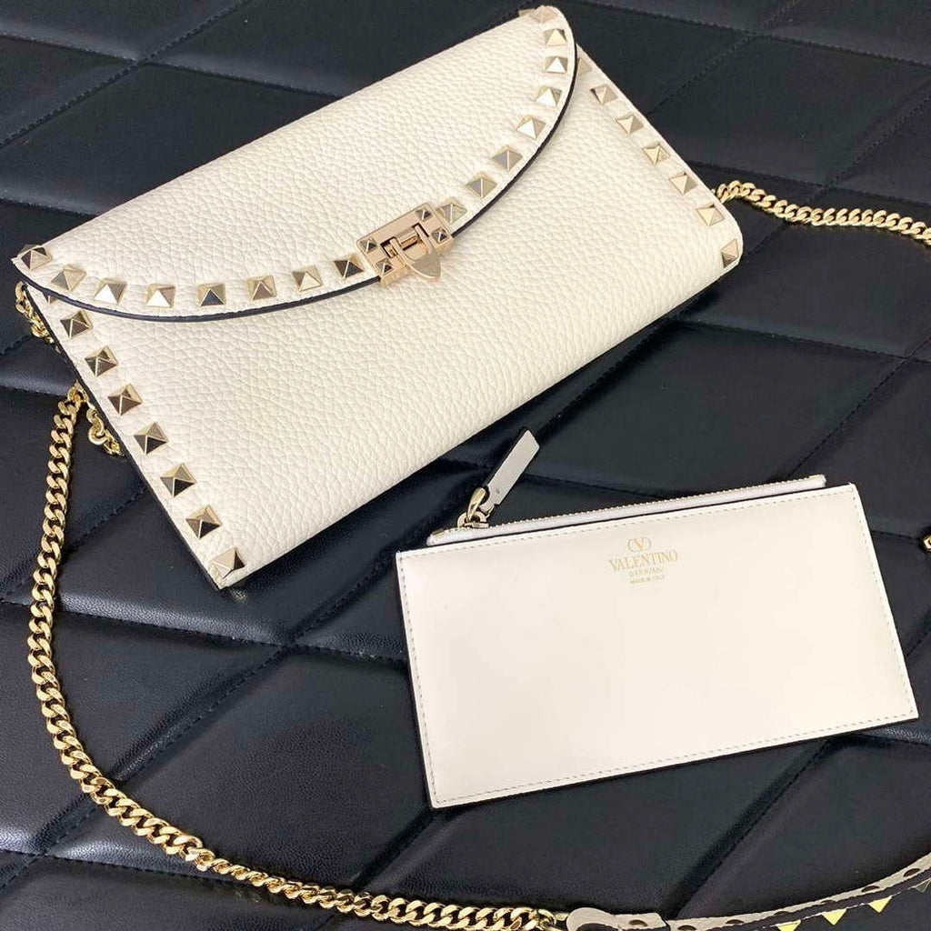 Valentino 4W2P0Z81 Rockstud Wallet With Chain In Grainy Calfskin Bag