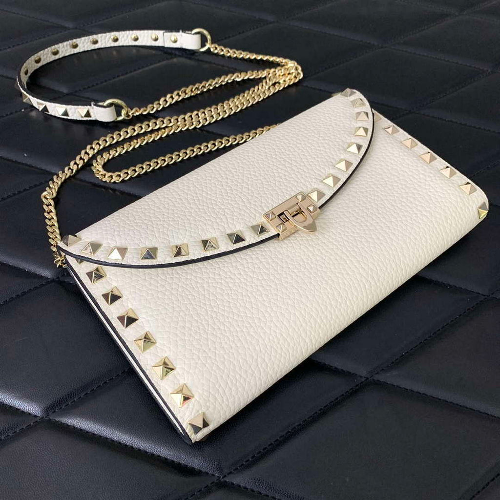 Valentino 4W2P0Z81 Rockstud Wallet With Chain In Grainy Calfskin Bag