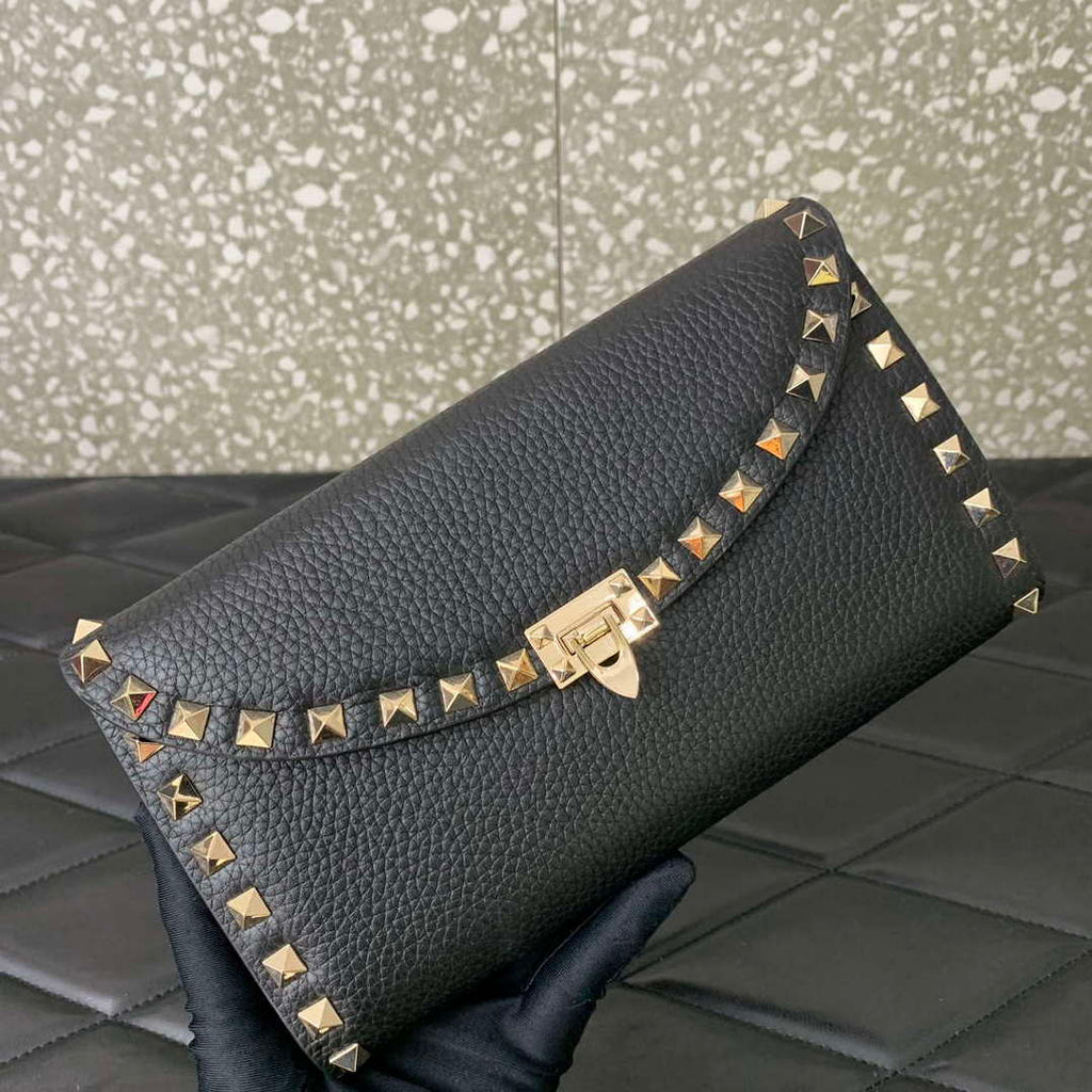 Valentino 4W2P0Z81 Rockstud Wallet With Chain In Grainy Calfskin Bag