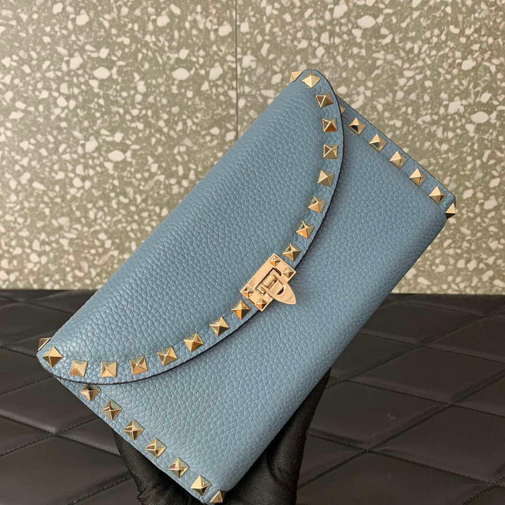 Valentino 4W2P0Z81 Rockstud Wallet With Chain In Grainy Calfskin Bag