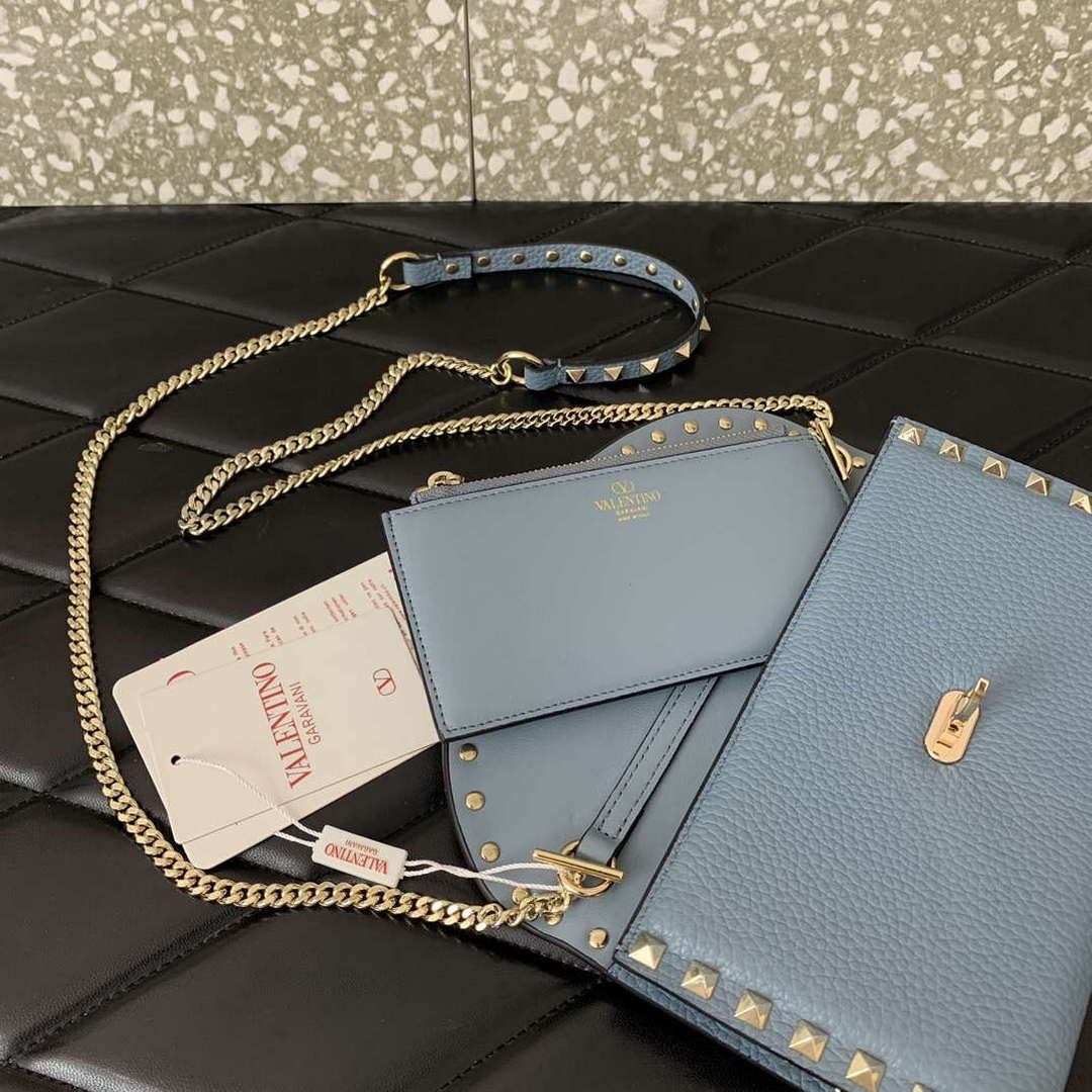 Valentino 4W2P0Z81 Rockstud Wallet With Chain In Grainy Calfskin Bag