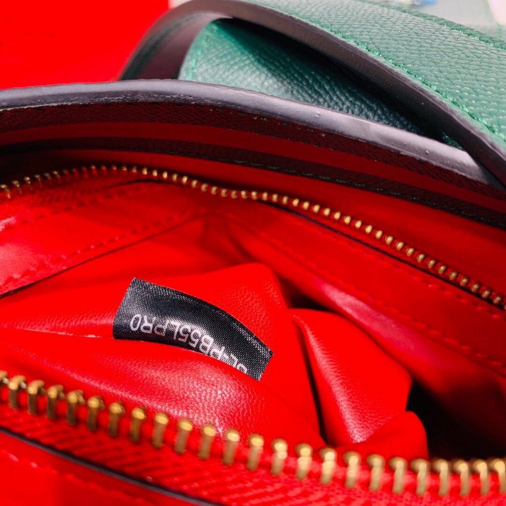 Valentino 50027 Vsling Grainy Calfskin Hobo Bag Green