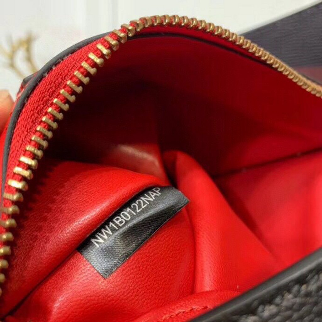 Valentino 50027 Vsling Grainy Calfskin Hobo Bag Black