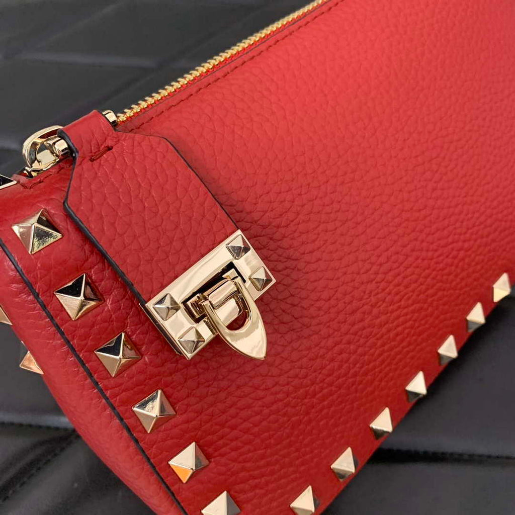 Valentino 5W2B0J47VSF_0NO Small Rockstud Grainy Calfskin Crossbody Bag 0311