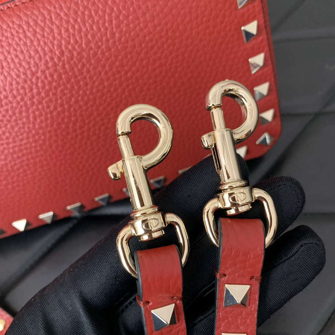 Valentino 5W2B0J47VSF_0NO Small Rockstud Grainy Calfskin Crossbody Bag 0311