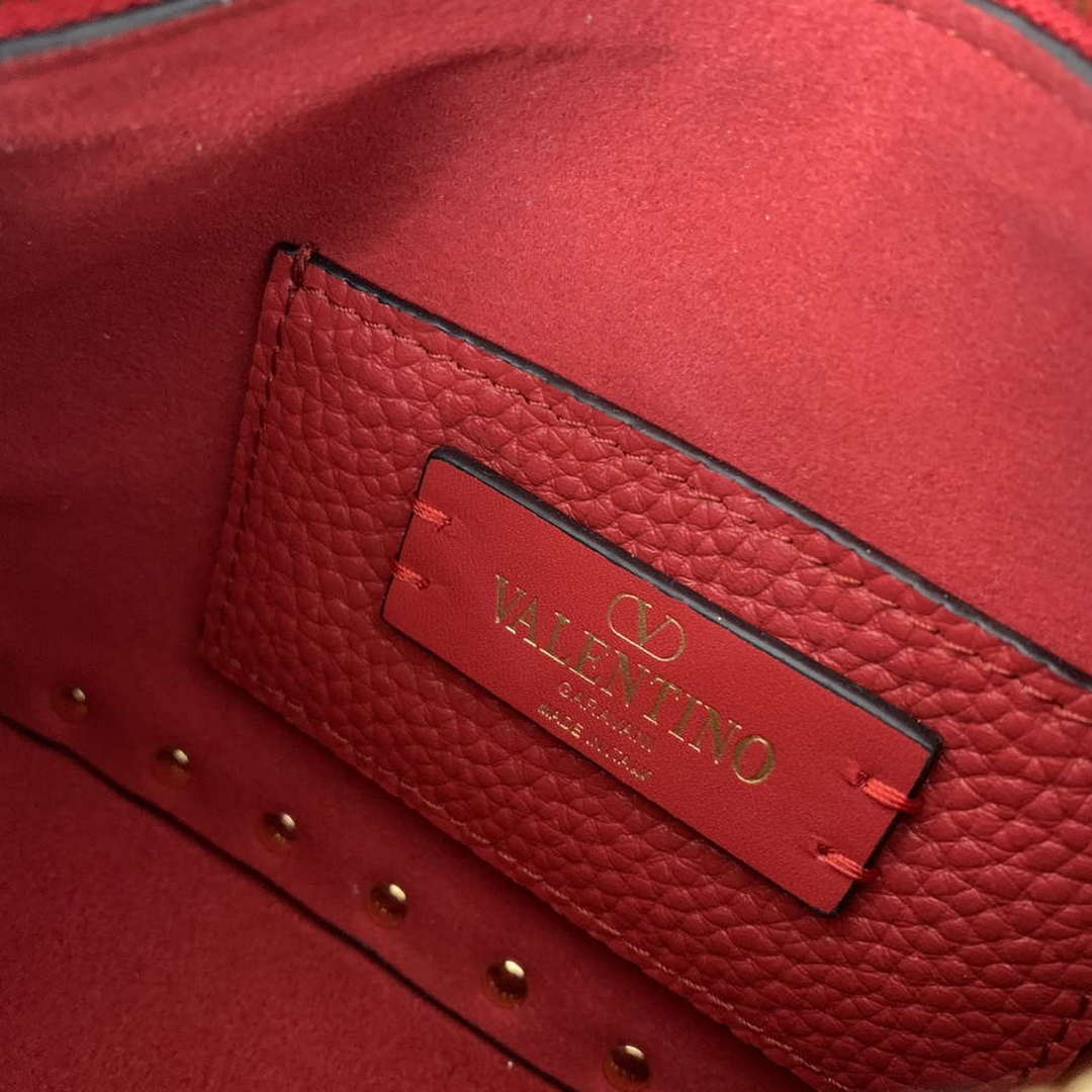 Valentino 5W2B0J47VSF_0NO Small Rockstud Grainy Calfskin Crossbody Bag 0311