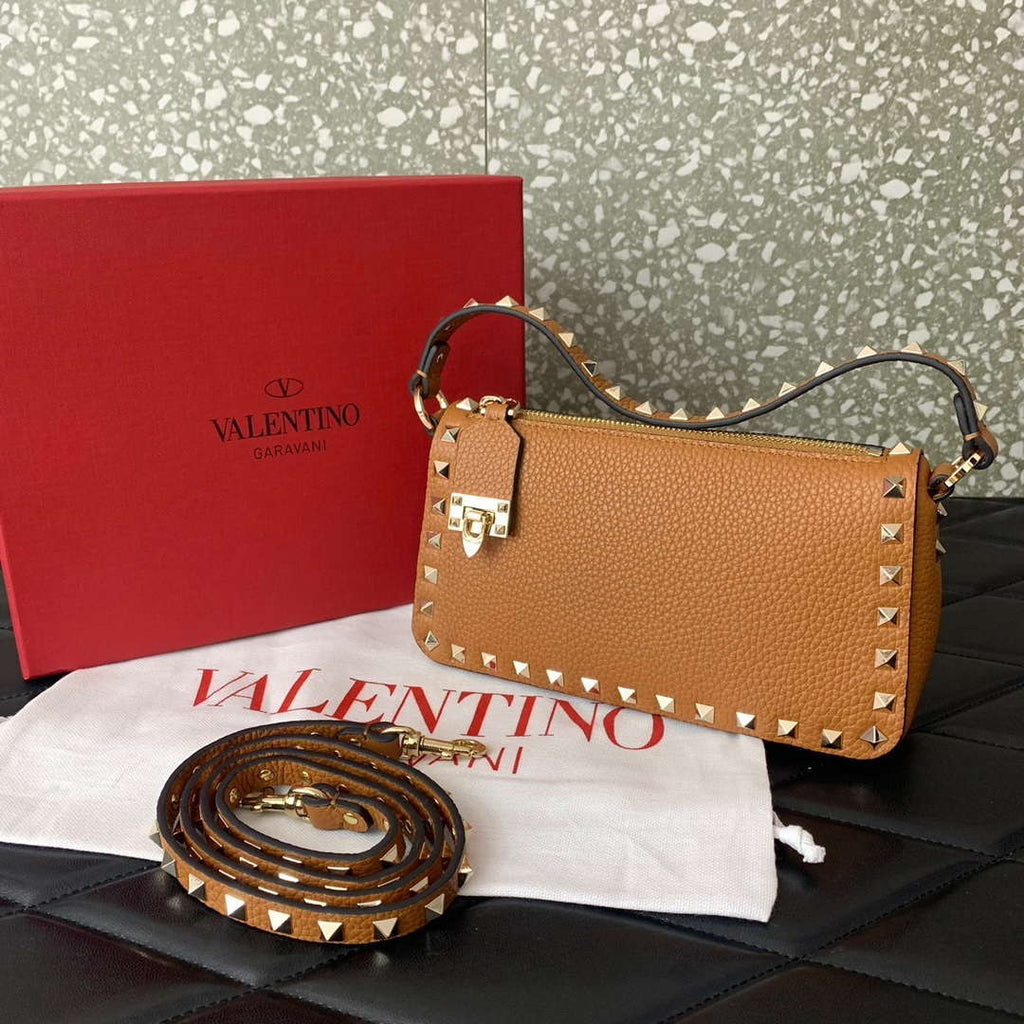 Valentino 5W2B0J47VSF_0NO Small Rockstud Grainy Calfskin Crossbody Bag 0311