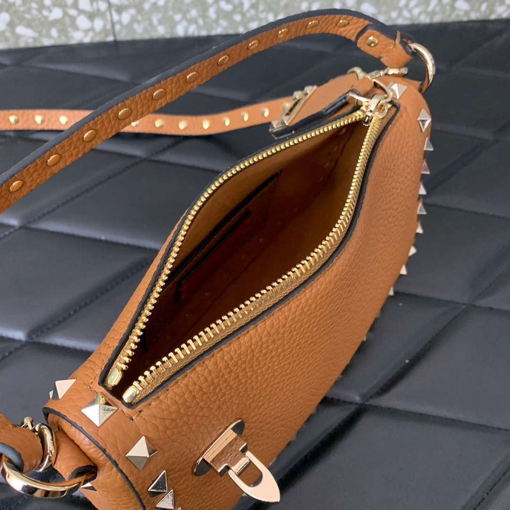 Valentino 5W2B0J47VSF_0NO Small Rockstud Grainy Calfskin Crossbody Bag 0311