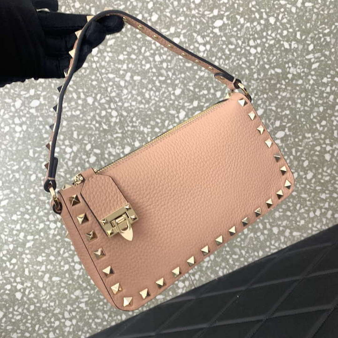Valentino 5W2B0J47VSF_0NO Small Rockstud Grainy Calfskin Crossbody Bag 0311
