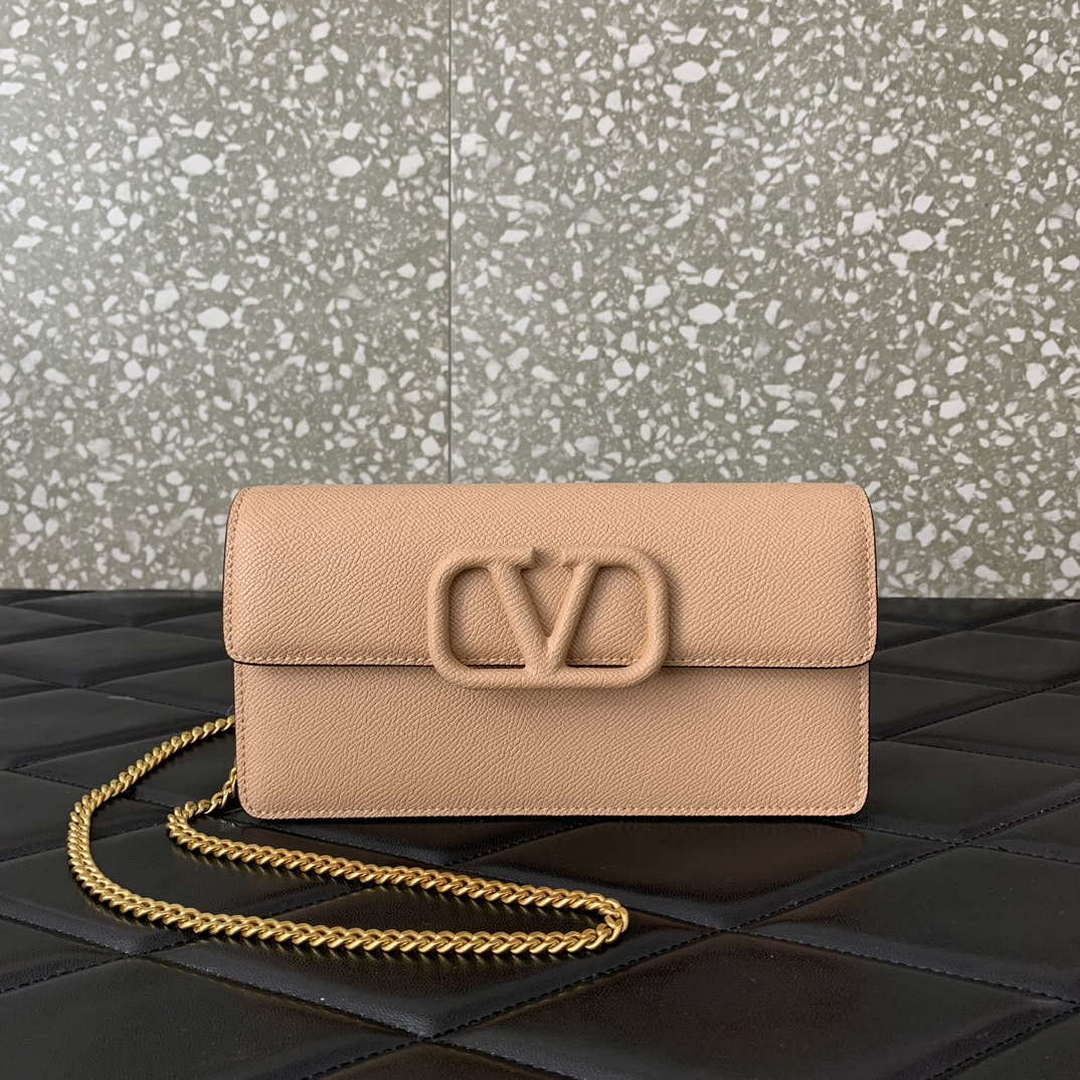 Valentino 5W2P0S93RQR_GF9 Vlogo Signature Grainy Calfskin Wallet With Chain 061