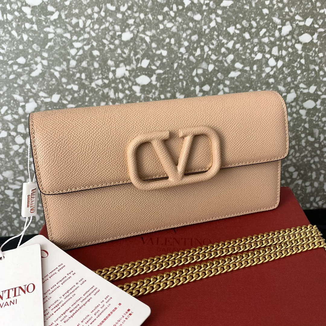 Valentino 5W2P0S93RQR_GF9 Vlogo Signature Grainy Calfskin Wallet With Chain 061