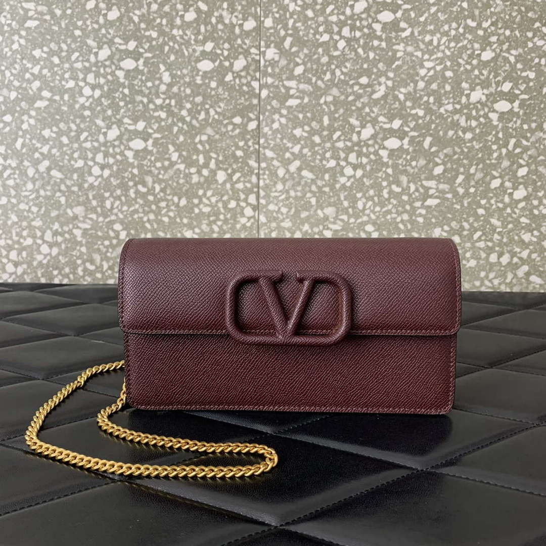 Valentino 5W2P0S93RQR_GF9 Vlogo Signature Grainy Calfskin Wallet With Chain 061