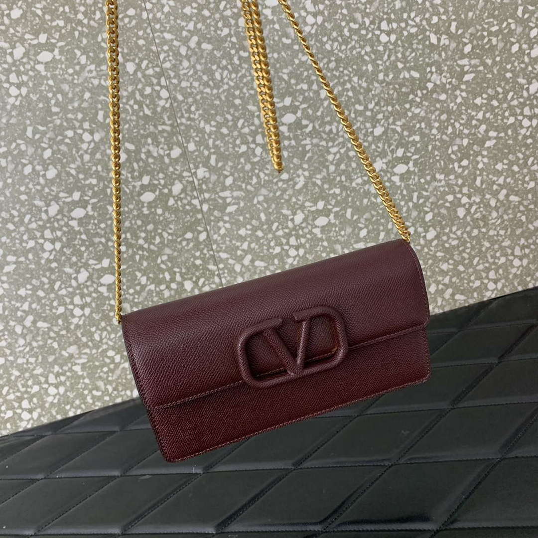 Valentino 5W2P0S93RQR_GF9 Vlogo Signature Grainy Calfskin Wallet With Chain 061