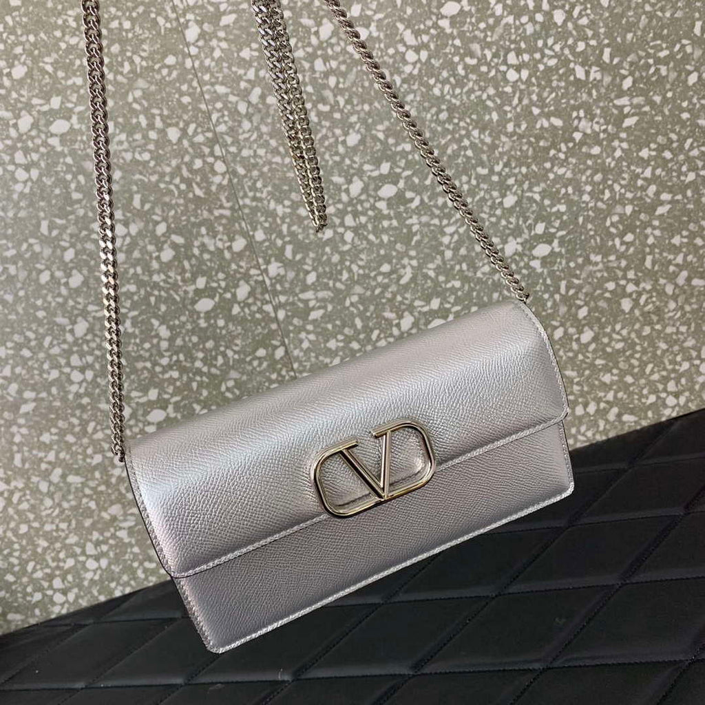Valentino 5W2P0S93RQR_GF9 Vlogo Signature Grainy Calfskin Wallet With Chain 061
