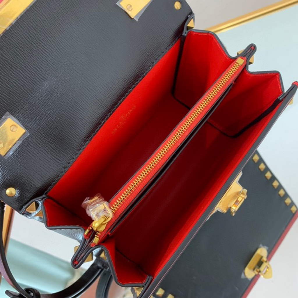 Valentino 71000 Small Rockstud Alcove Handbag In Grainy Calfskin  XW2B0J71 Black