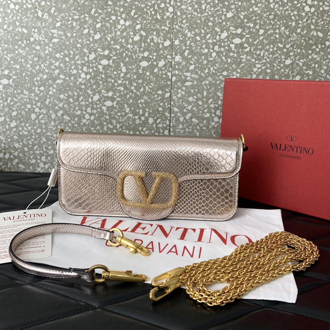 Valentino 8W2B0K53SPV_C8N Garavani Locò Large shoulder bag in laminated elaphe 6030