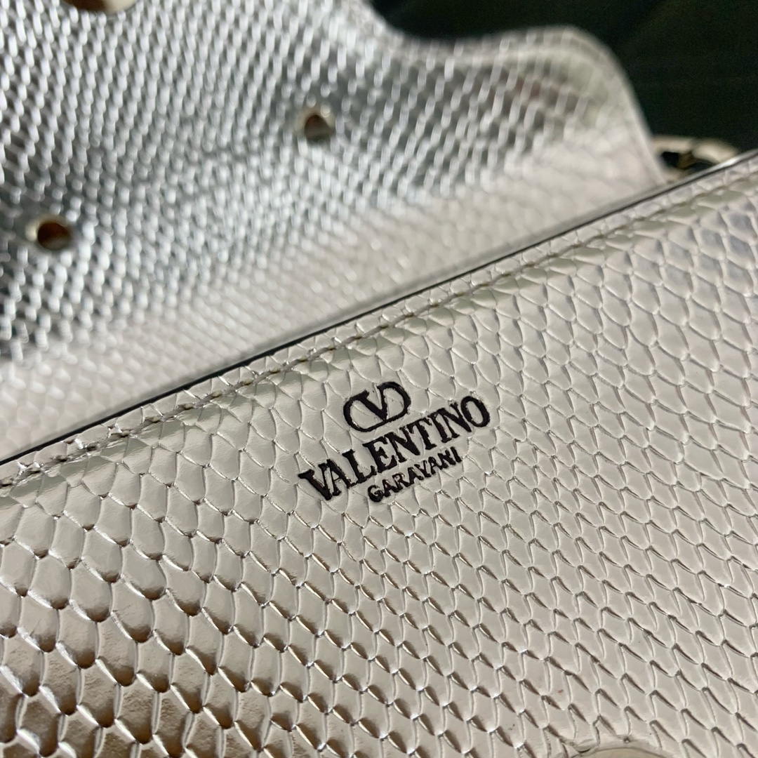 Valentino 8W2B0K53SPV_C8N Garavani Locò small shoulder bag in laminated elaphe Silver