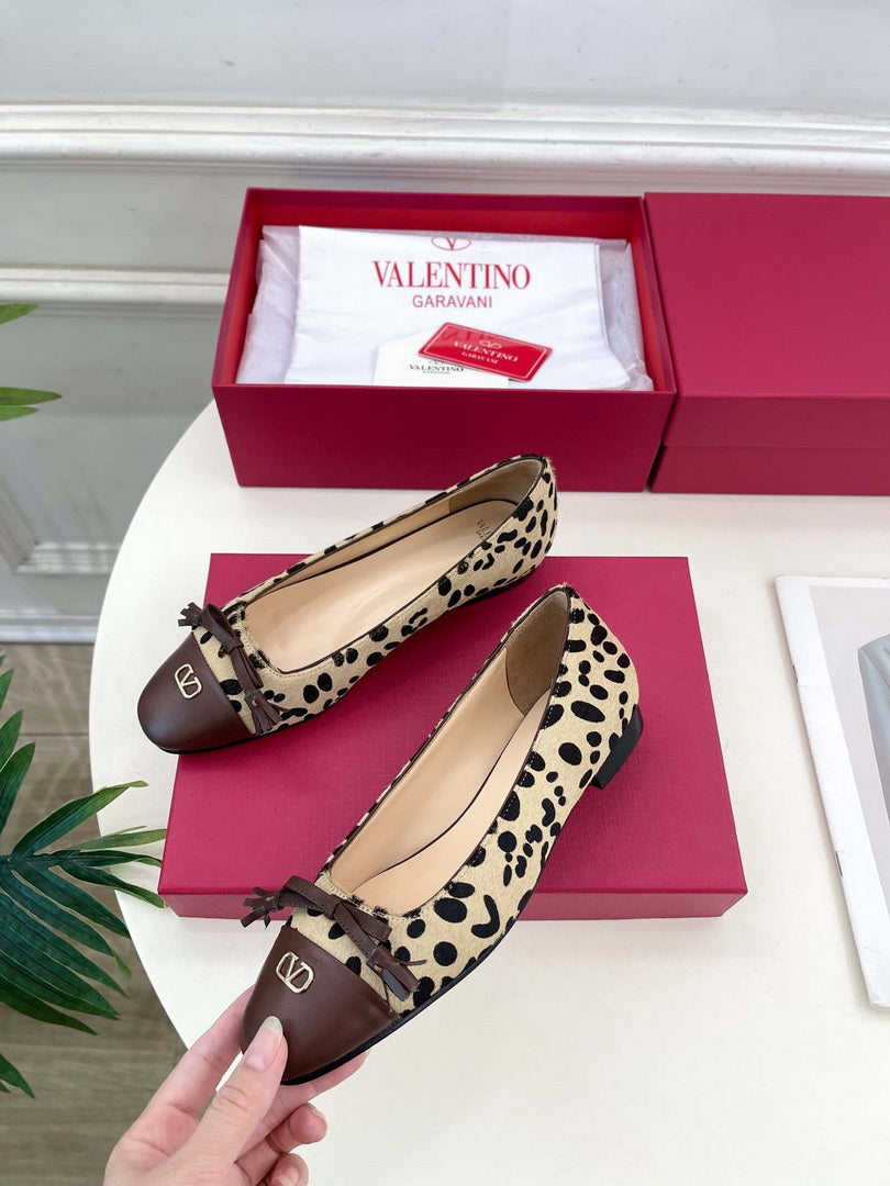 Valentino Fashion Valet Du Roi Ballerina Shoes 25MM V52901