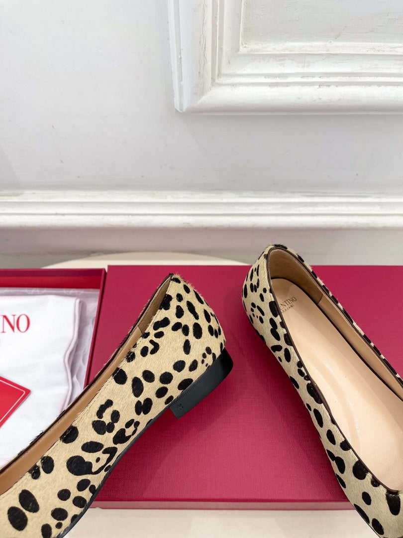 Valentino Fashion Valet Du Roi Ballerina Shoes 25MM V52901