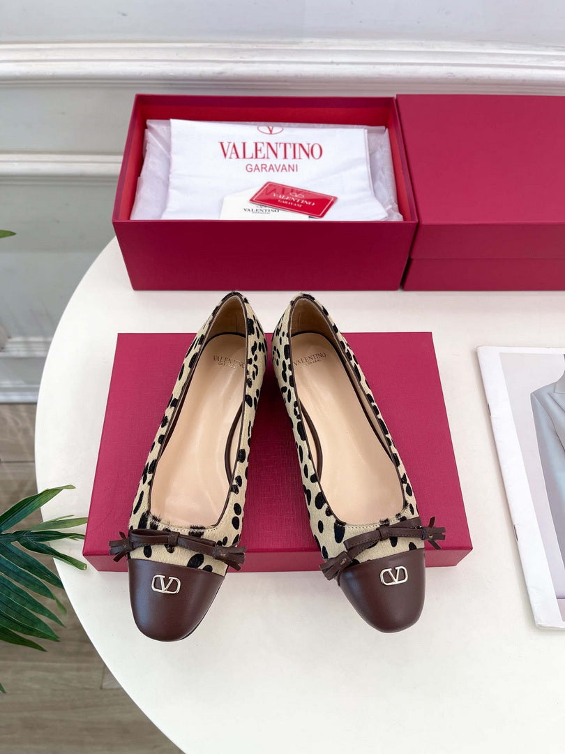 Valentino Fashion Valet Du Roi Ballerina Shoes 25MM V52901