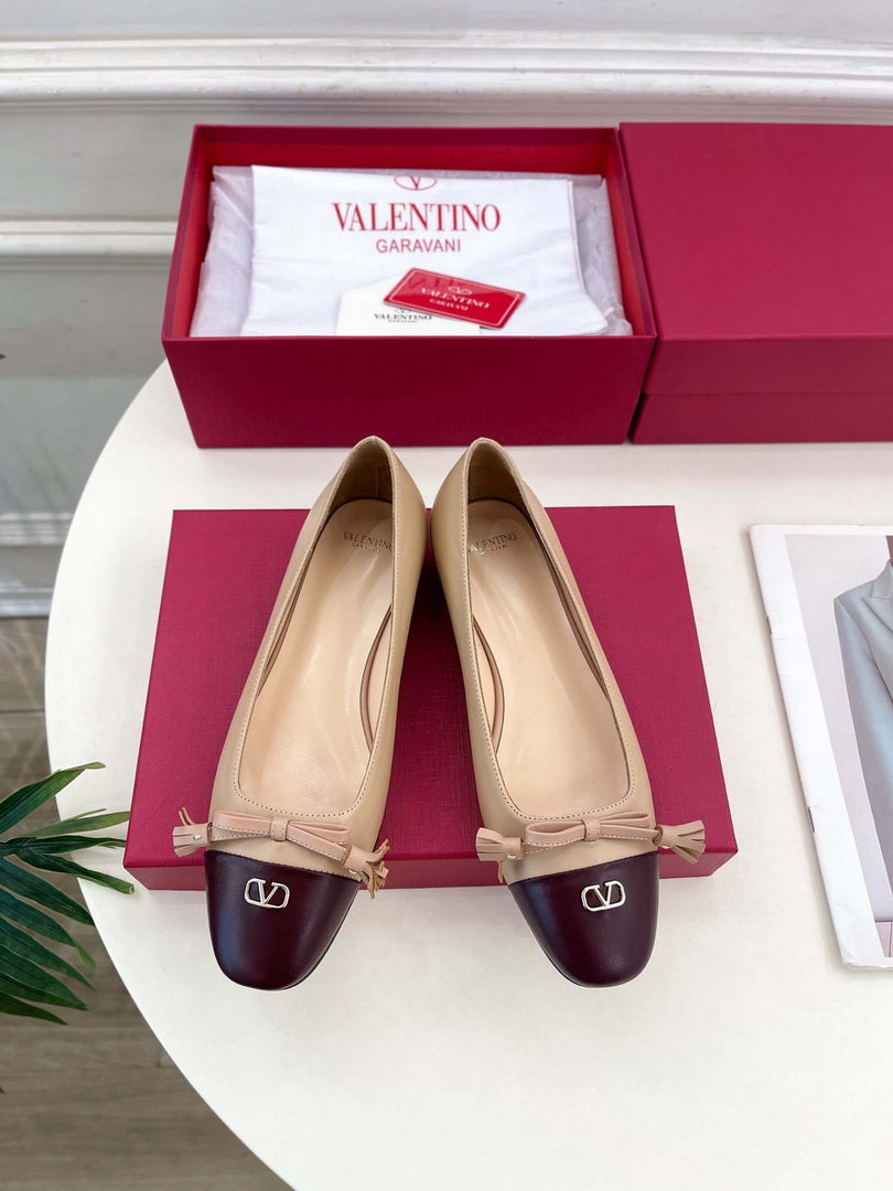 Valentino Fashion Valet Du Roi Ballerina Shoes 25MM V52902