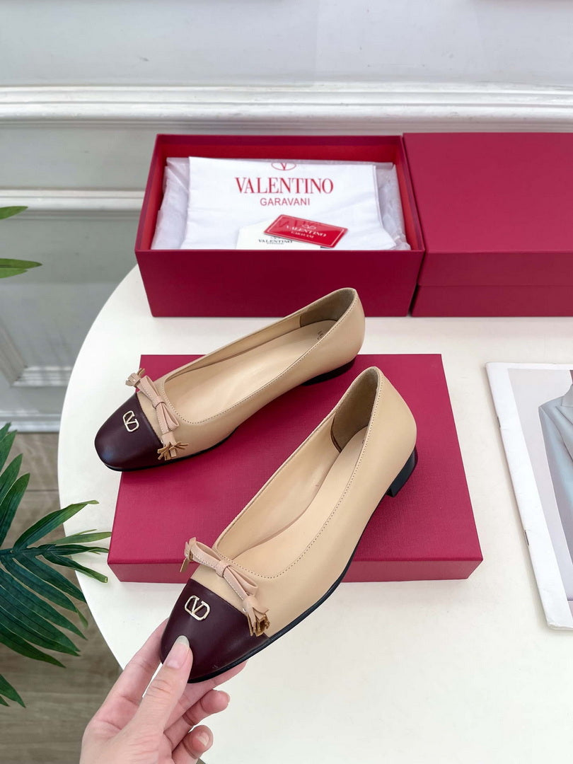 Valentino Fashion Valet Du Roi Ballerina Shoes 25MM V52902