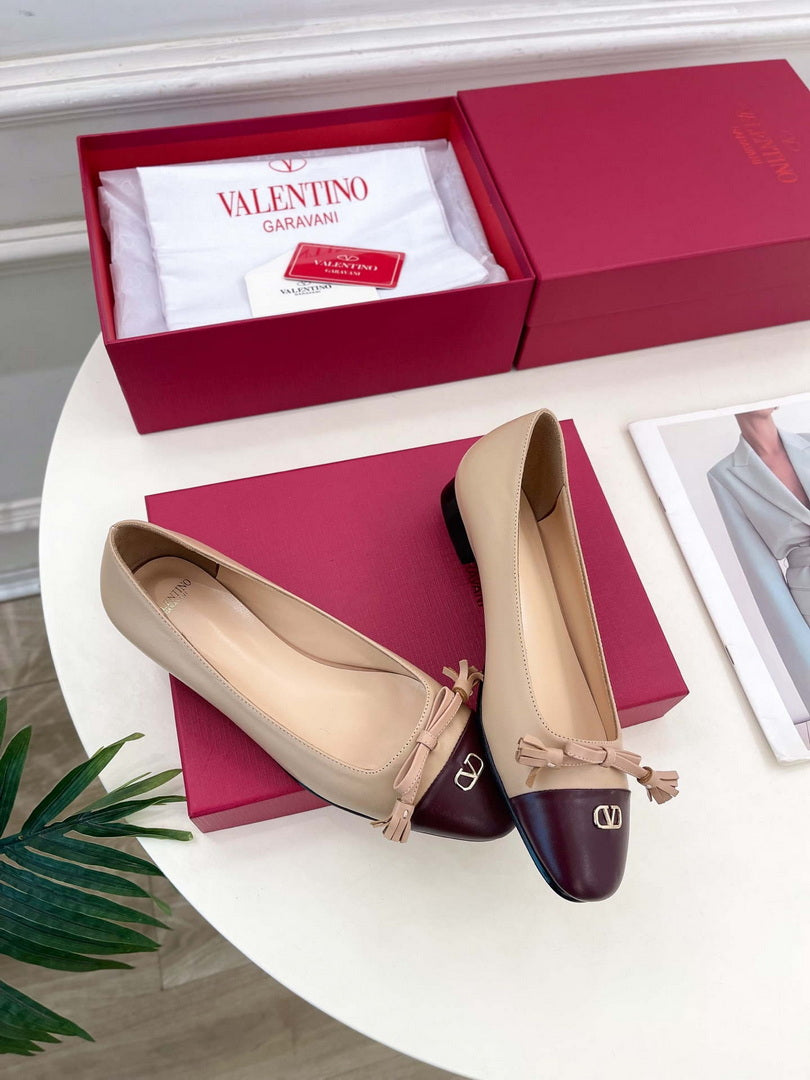 Valentino Fashion Valet Du Roi Ballerina Shoes 25MM V52902