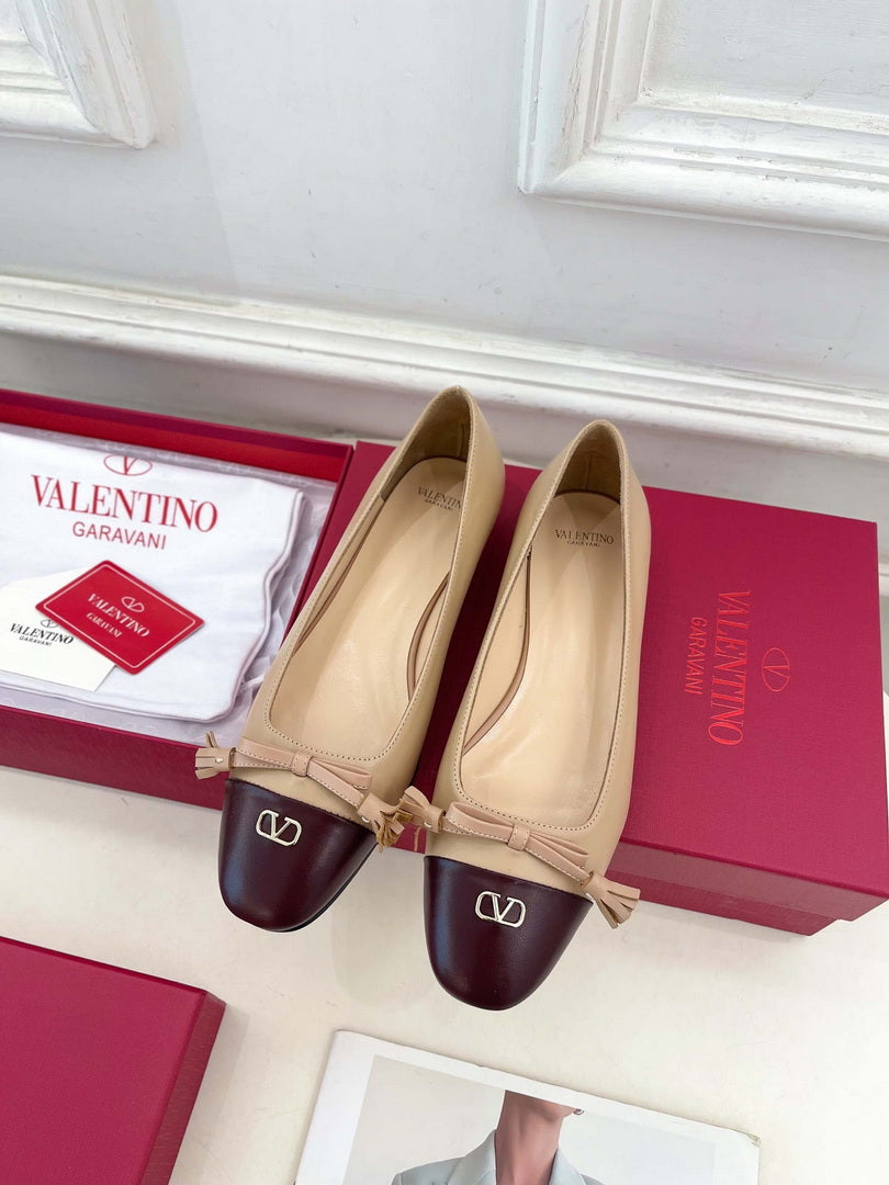 Valentino Fashion Valet Du Roi Ballerina Shoes 25MM V52902