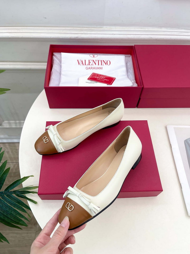 Valentino Fashion Valet Du Roi Ballerina Shoes 25MM V52903