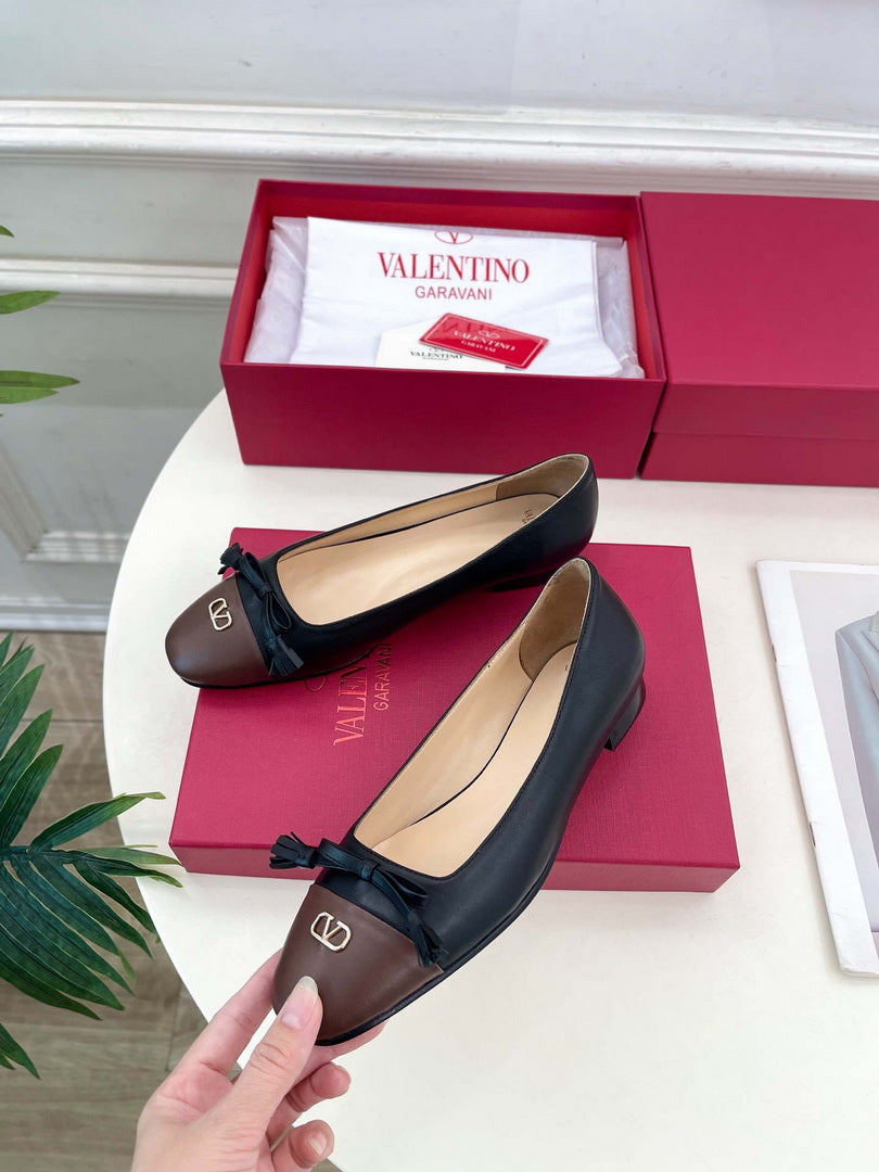 Valentino Fashion Valet Du Roi Ballerina Shoes 25MM V52904