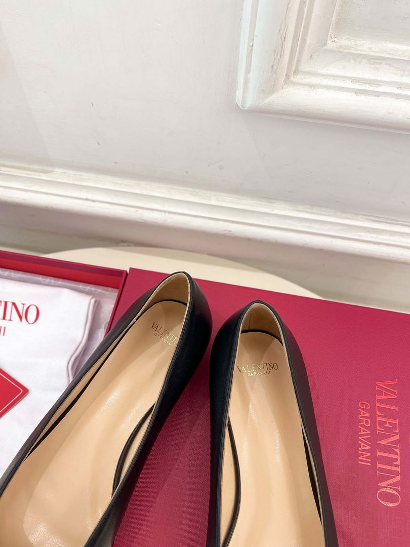 Valentino Fashion Valet Du Roi Ballerina Shoes 25MM V52904