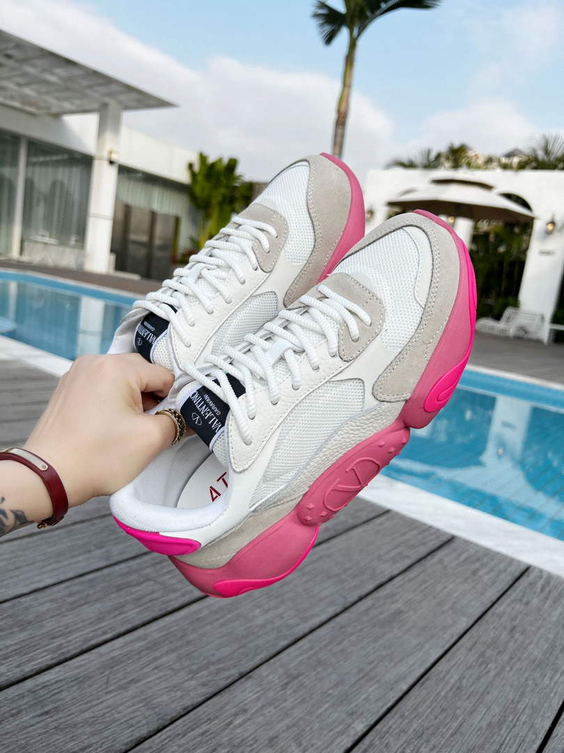 Valentino Garavani Bubbleback Mesh And Suede Sneaker V78132