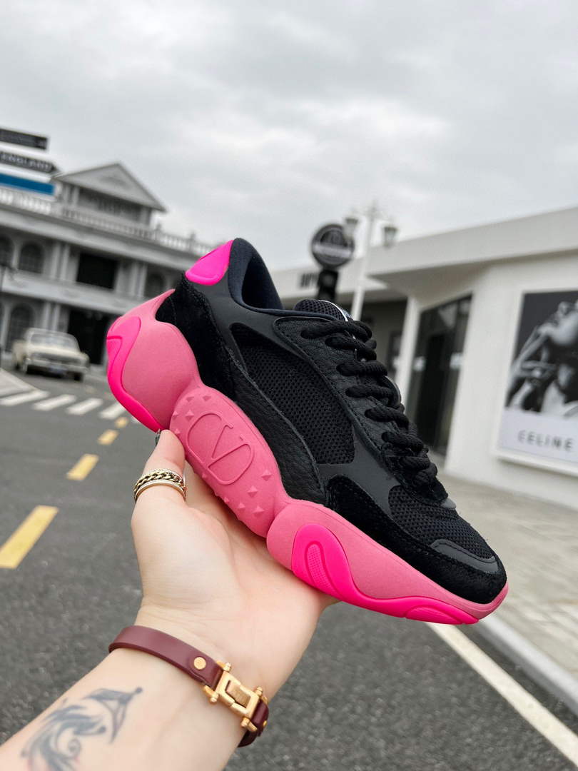 Valentino Garavani Bubbleback Mesh And Suede Sneaker V78133