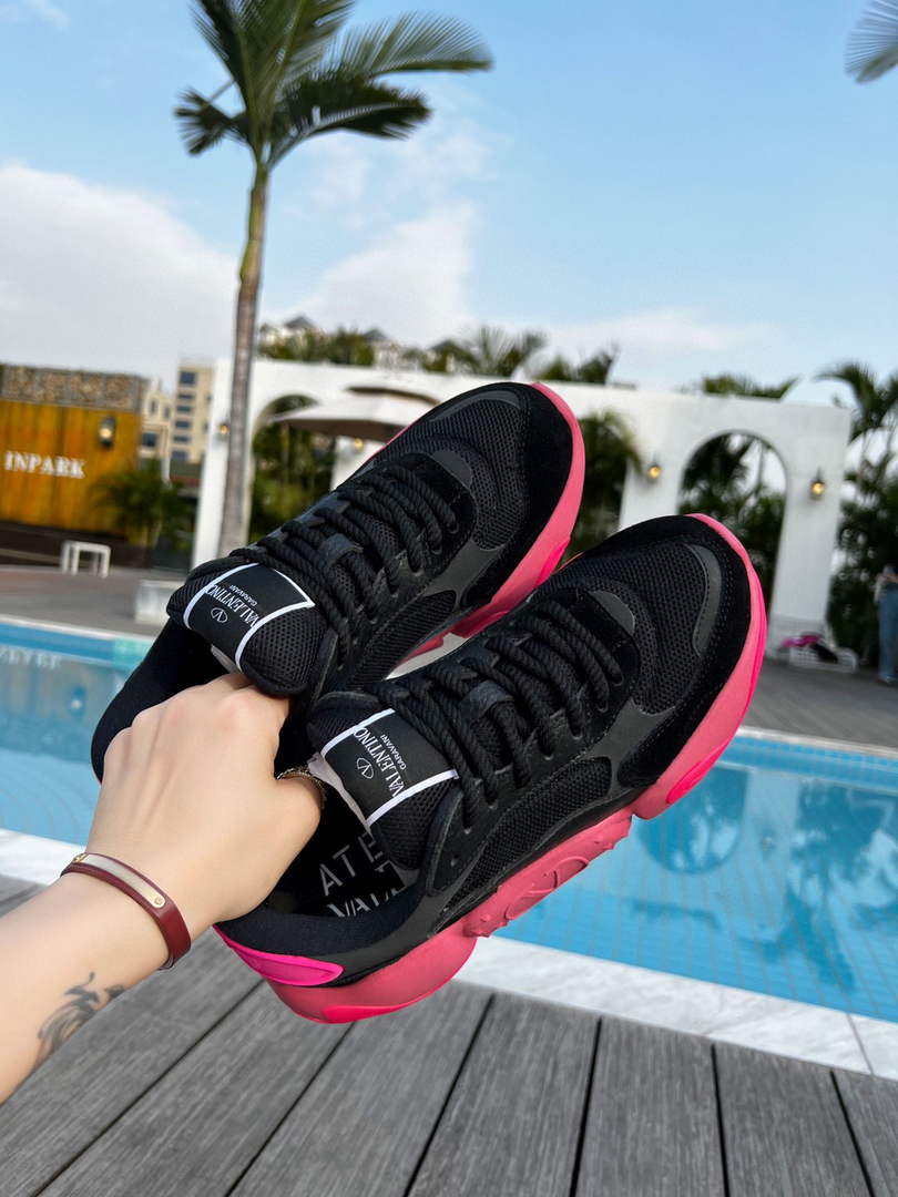 Valentino Garavani Bubbleback Mesh And Suede Sneaker V78133
