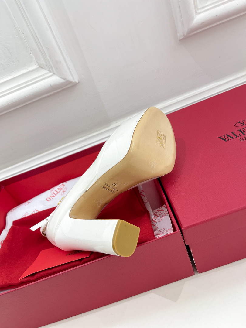 Valentino Garavani Tan-go Platform Pump In Patent Leather 155MM White