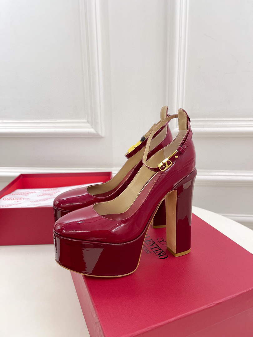 Valentino Garavani Tan-go Platform Pump In Patent Leather 155MM Dark Red