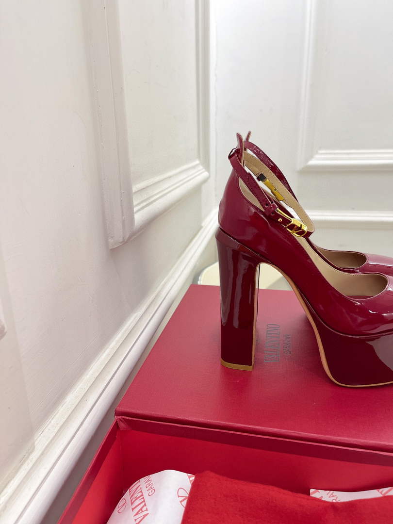 Valentino Garavani Tan-go Platform Pump In Patent Leather 155MM Dark Red