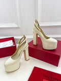 Valentino Garavani Tan-go Platform Pump In Patent Leather 155MM Beige