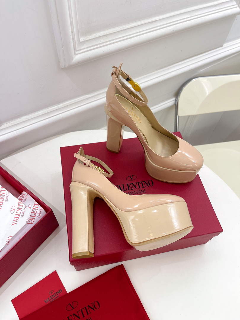 Valentino Garavani Tan-go Platform Pump In Patent Leather 155MM light Pink