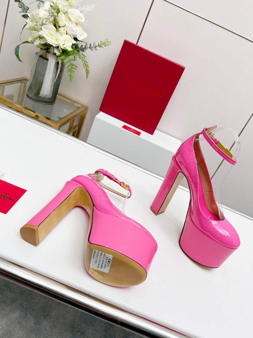 Valentino Garavani Tan-go Platform Pump In Patent Leather 155MM Plum