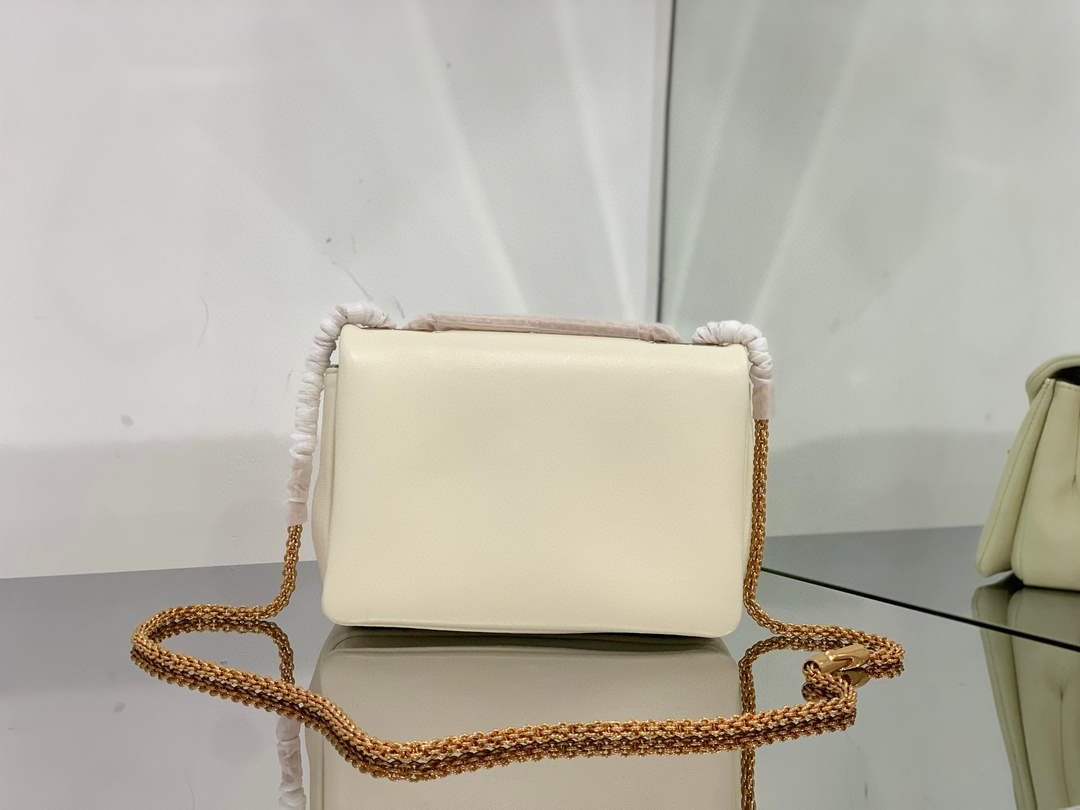 Valentino One Stud Nappa Bag With Chain 1215 Beige