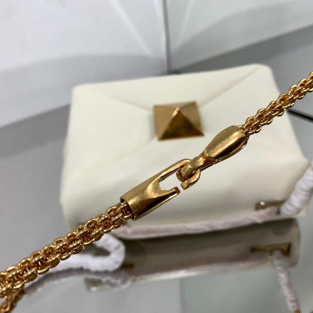 Valentino One Stud Nappa Bag With Chain 1215 Beige