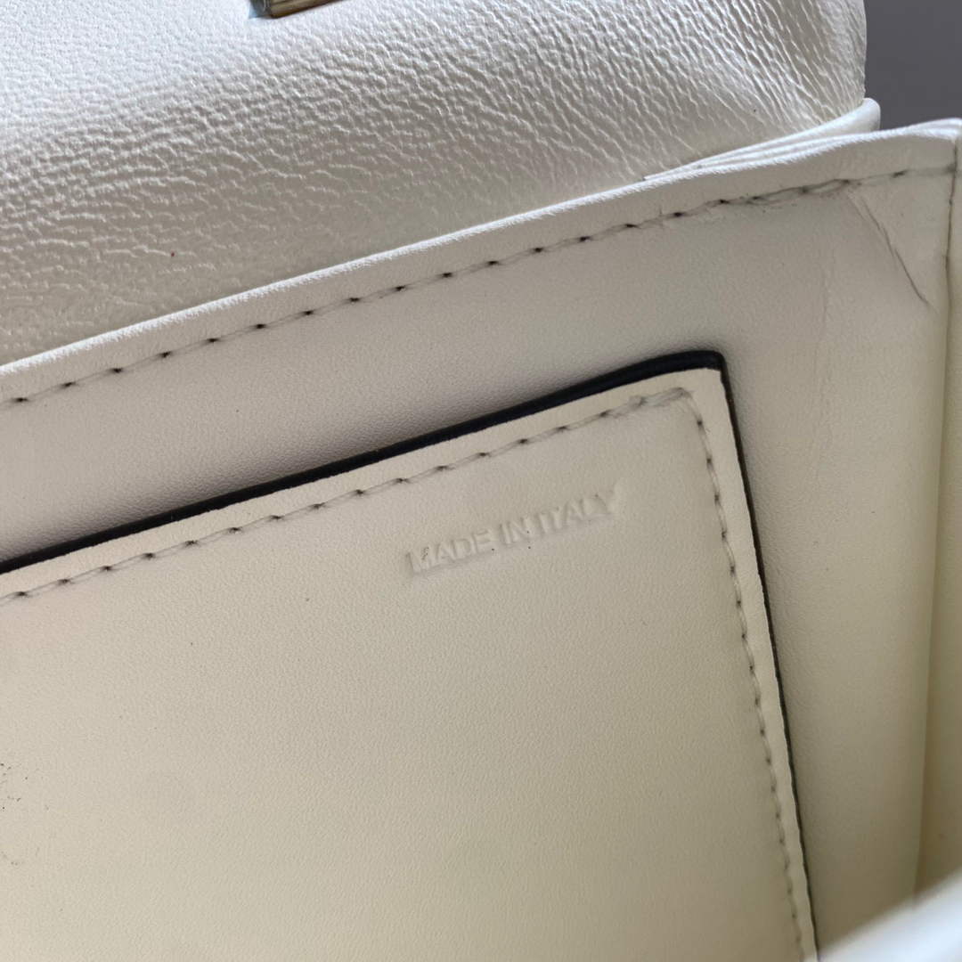 Valentino One Stud Nappa Bag With Chain 1215 Beige